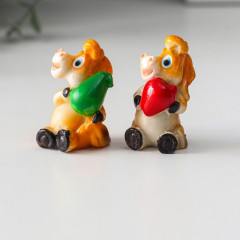 Фигурка полистоун «Коняшка с фруктиком», 2.2×2.5×4.7 см, МИКС, 2 штуки
