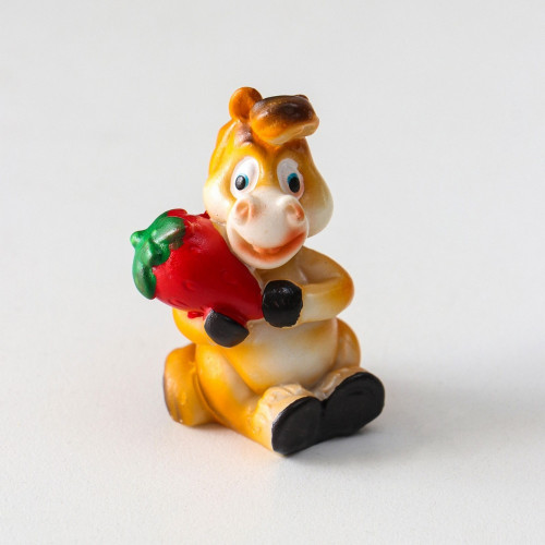 Фигурка полистоун «Коняшка с фруктиком», 2.2×2.5×4.7 см, МИКС, 2 штуки