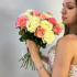 Букет цветов 21 - Бело-розовые розы 15 шт